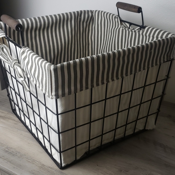 NWT, Rae Dunn Basket - Picture 3 of 6